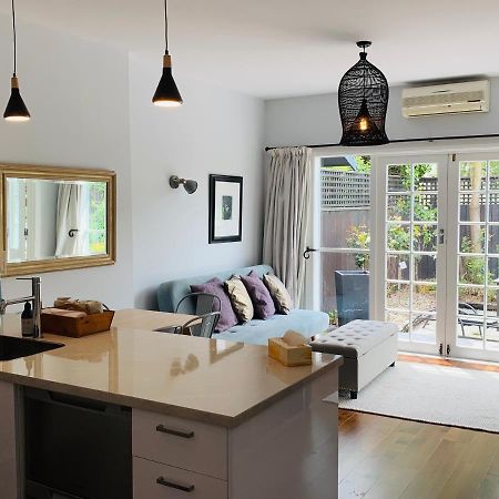 Uptown City Haven - Christchurch Townhouse ภายนอก รูปภาพ